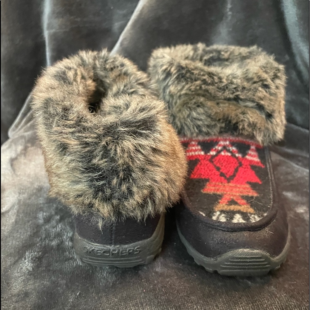 Skechers Moccasin Fur Booties Sz 8 Like New